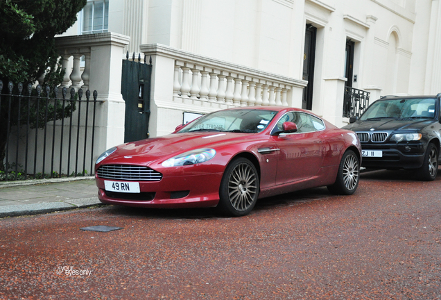 Aston Martin DB9