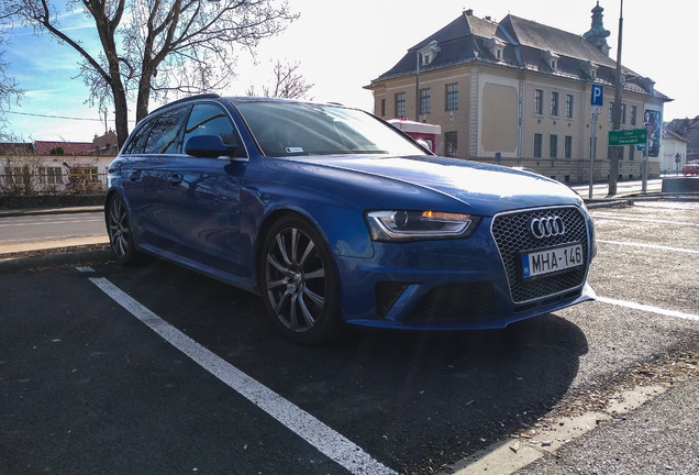 Audi RS4 Avant B8