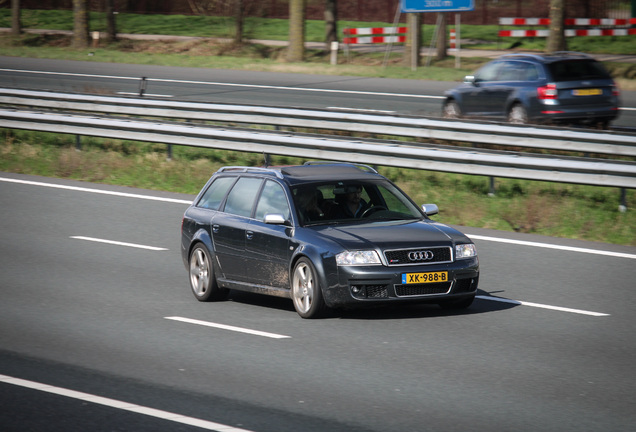 Audi RS6 Avant C5