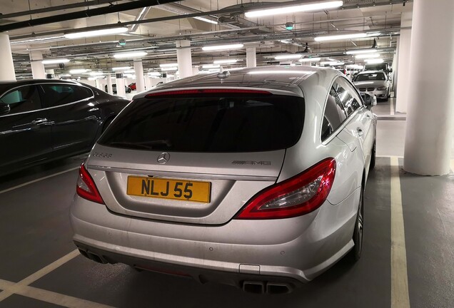 Mercedes-Benz CLS 63 AMG X218 Shooting Brake