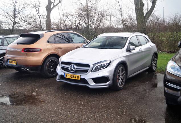 Mercedes-Benz GLA 45 AMG X156