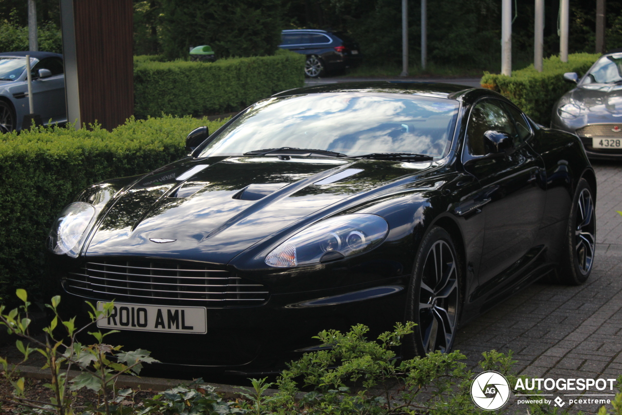 Aston Martin DBS Carbon Black Edition