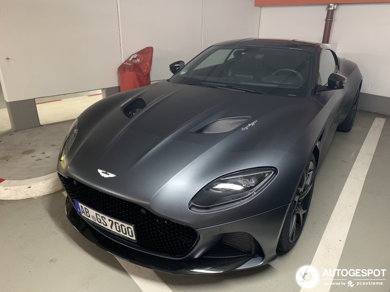 Aston Martin DBS Superleggera