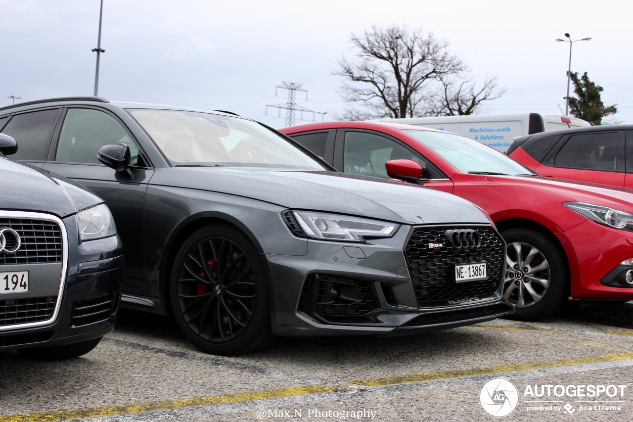 Audi RS4 Avant B9