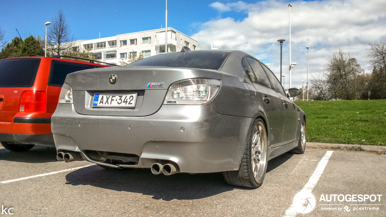 BMW M5 E60 2005