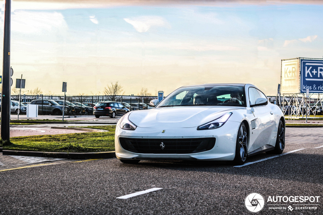 Ferrari GTC4Lusso T