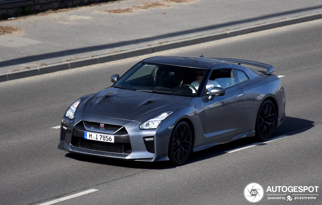 Nissan GT-R 2017