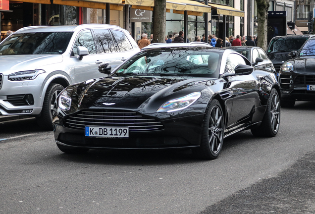 Aston Martin DB11