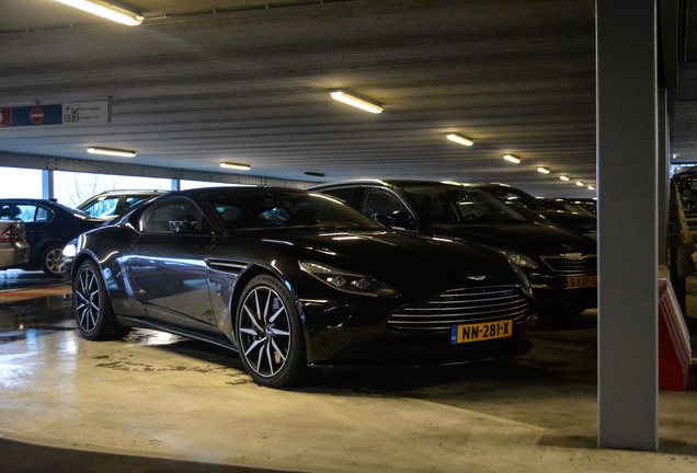 Aston Martin DB11