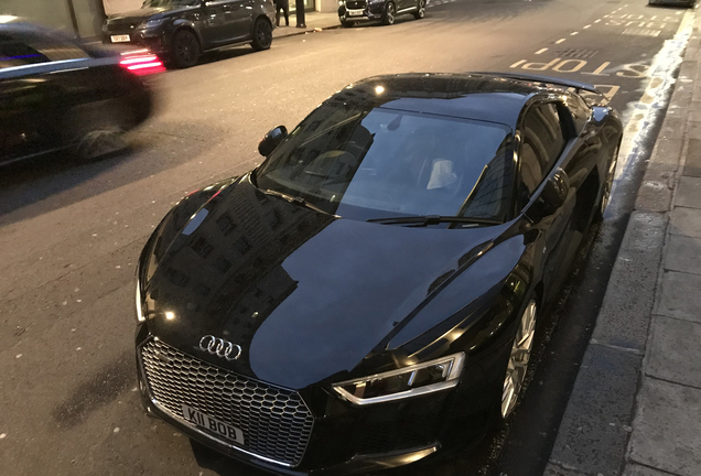 Audi R8 V10 Plus 2015