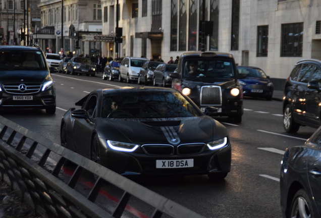 BMW i8 Protonic Frozen Black Edition