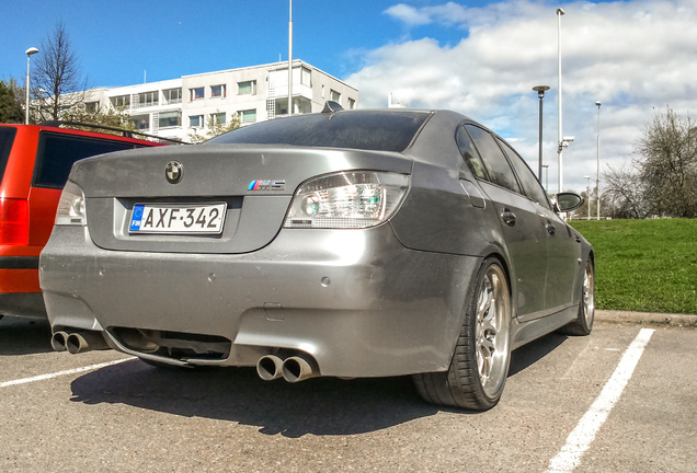 BMW M5 E60 2005