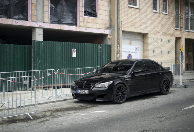 BMW M5 E60 2005