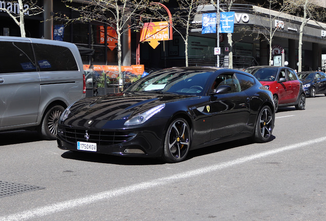 Ferrari FF