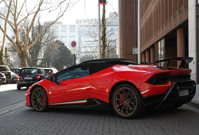 Lamborghini Huracán LP640-4 Performante Spyder