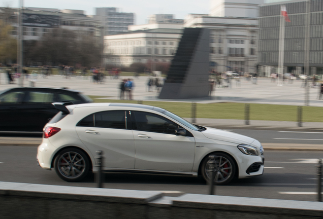 Mercedes-AMG A 45 W176 2015