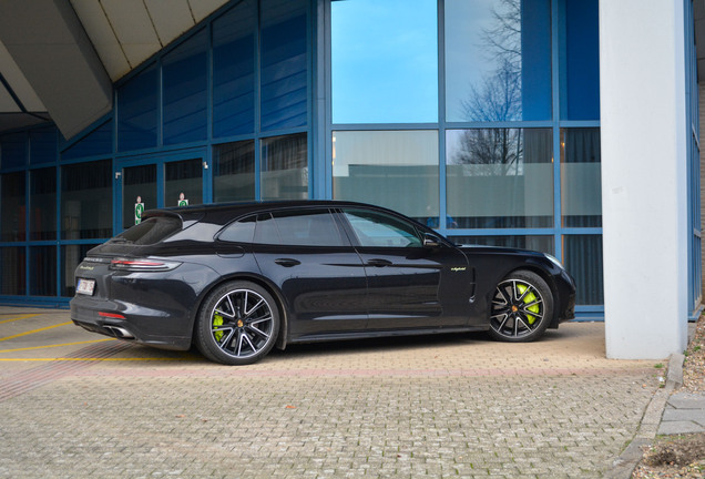 Porsche 971 Panamera Turbo S E-Hybrid Sport Turismo