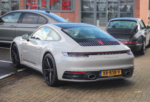 Porsche 992 Carrera 4S