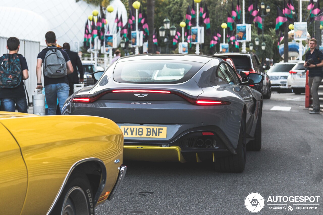 Aston Martin V8 Vantage 2018