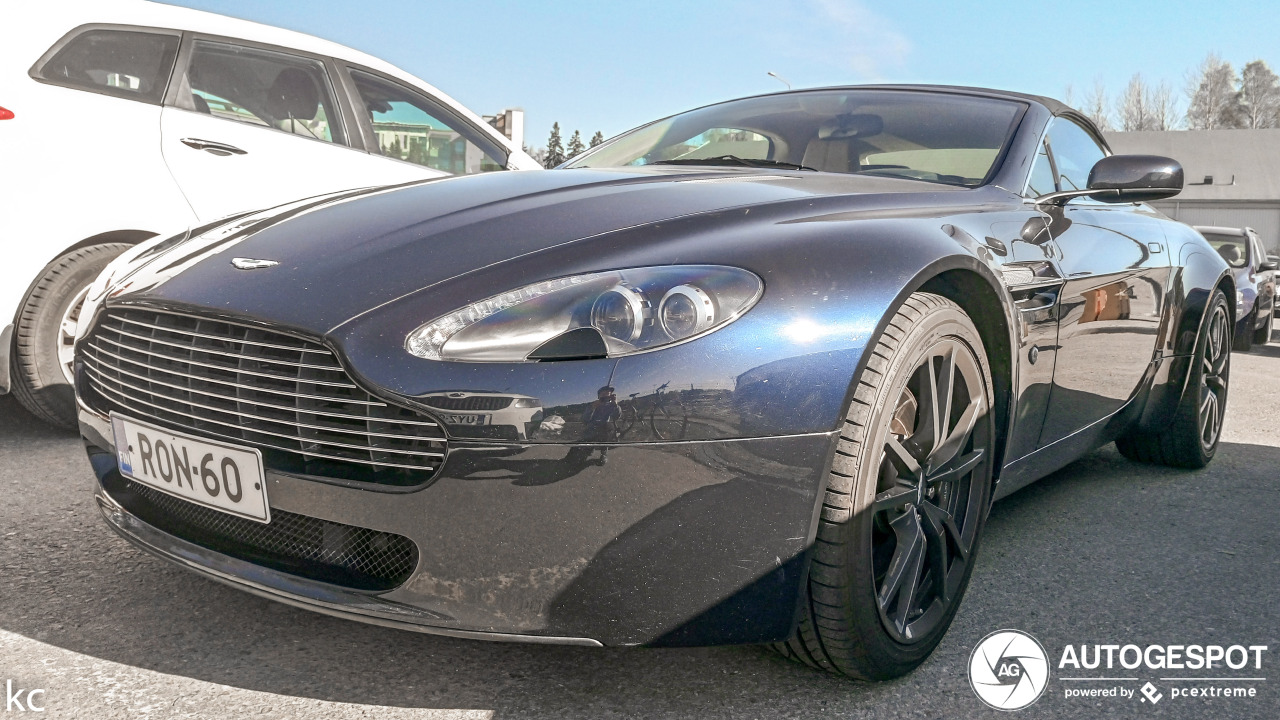 Aston Martin V8 Vantage Roadster