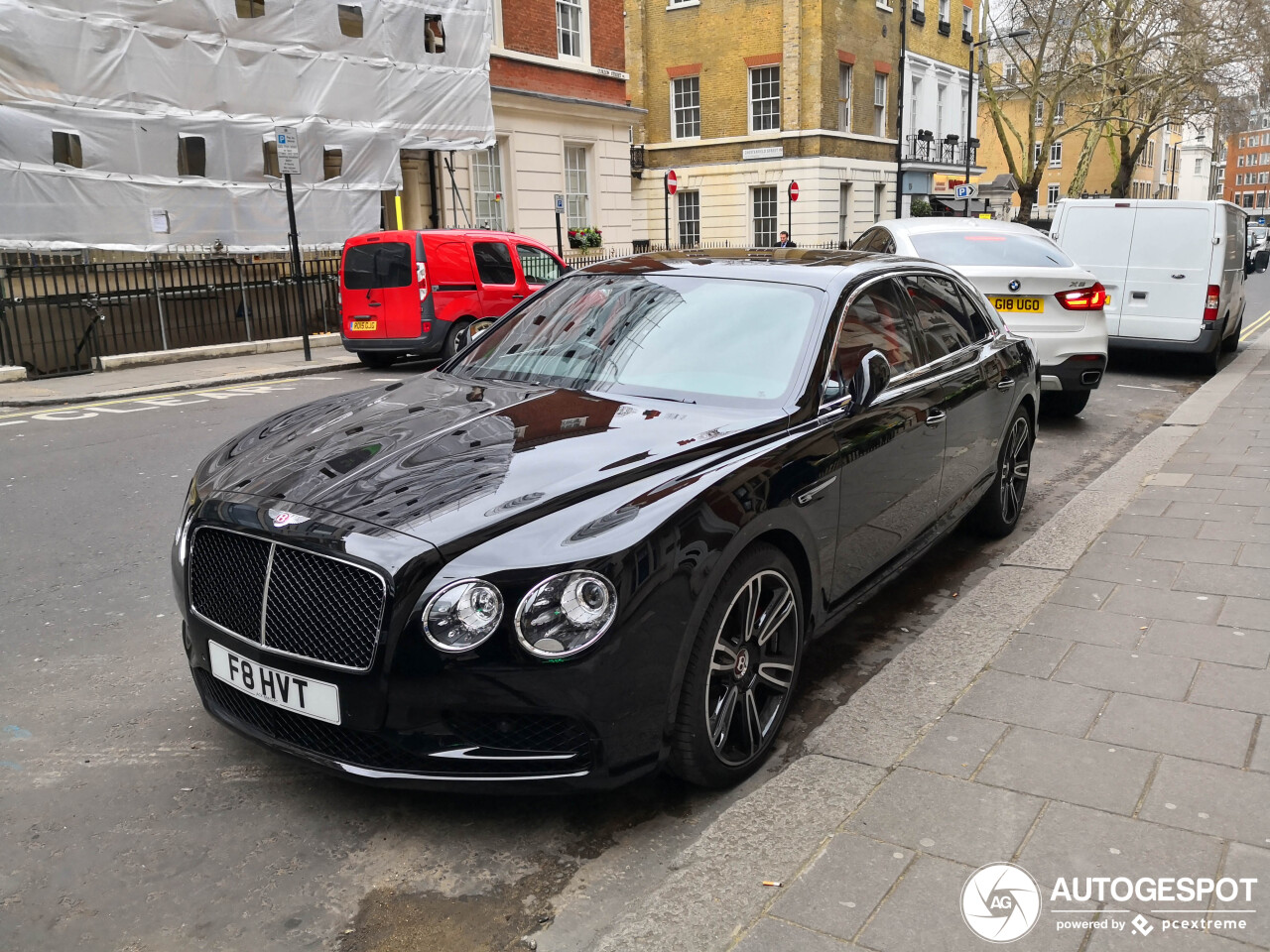 Bentley Flying Spur V8 S