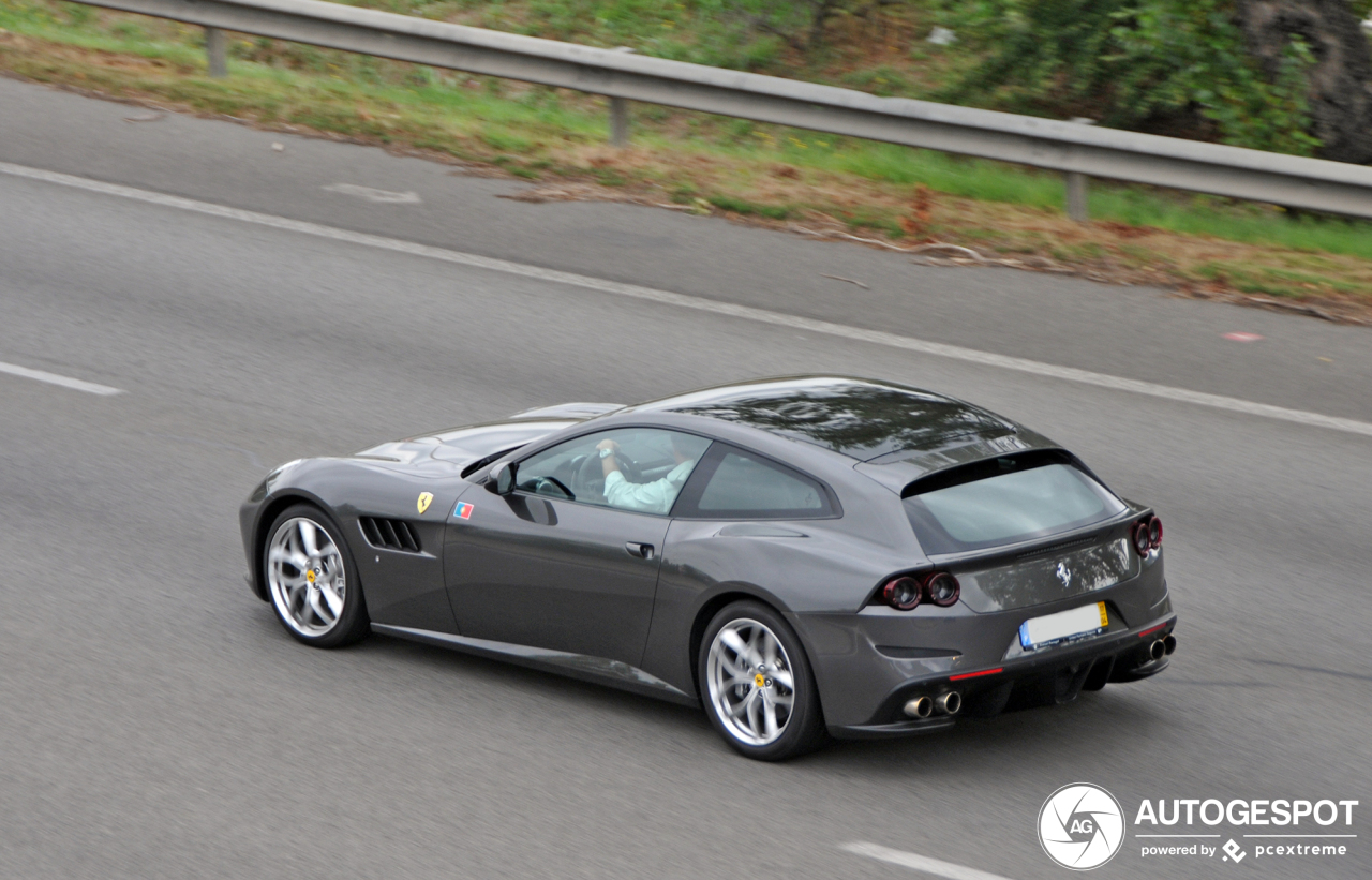 Ferrari GTC4Lusso T