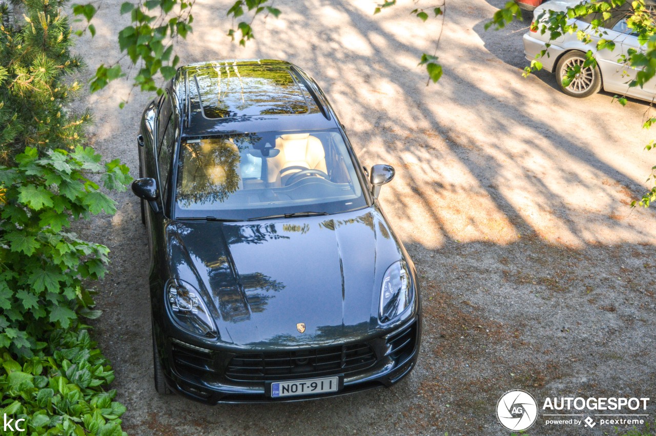 Porsche 95B Macan GTS