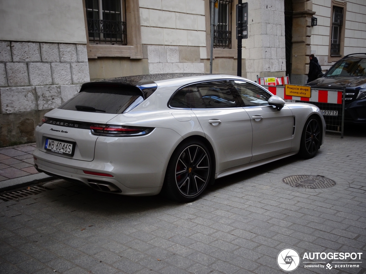 Porsche 971 Panamera Turbo Sport Turismo