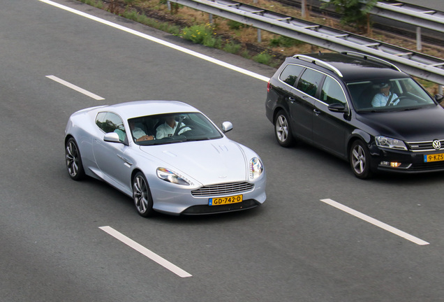 Aston Martin Virage 2011