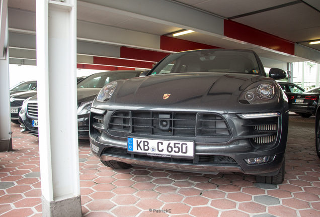 Porsche 95B Macan GTS