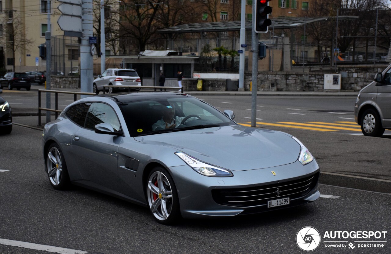 Ferrari GTC4Lusso