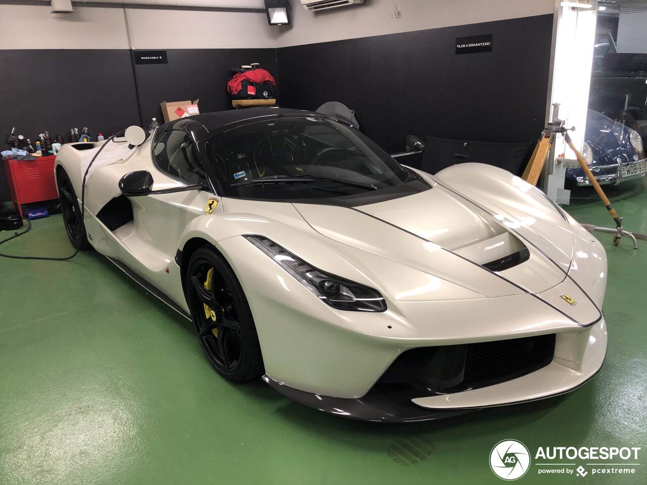 Ferrari LaFerrari Aperta