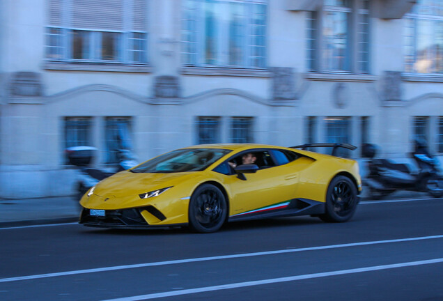 Lamborghini Huracán LP640-4 Performante