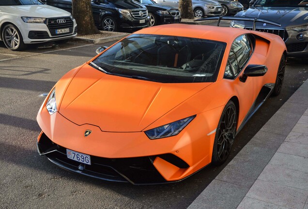 Lamborghini Huracán LP640-4 Performante