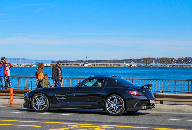 Mercedes-Benz FAB Design SLS AMG Gullstream