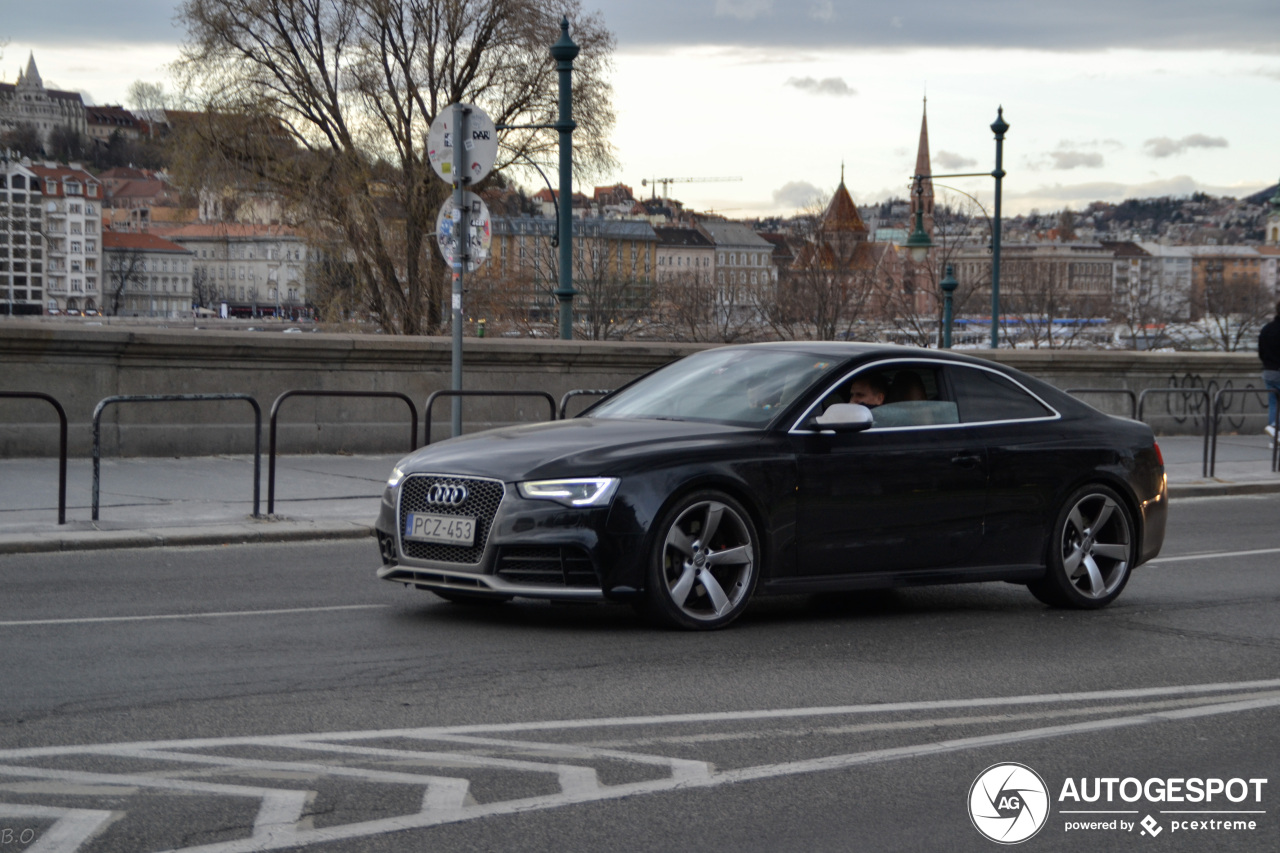 Audi RS5 B8 2012