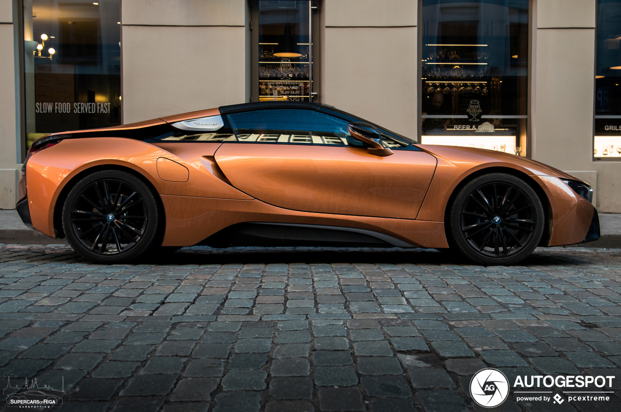 BMW i8 Roadster