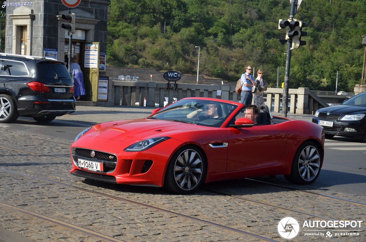 Jaguar F-TYPE S AWD Convertible