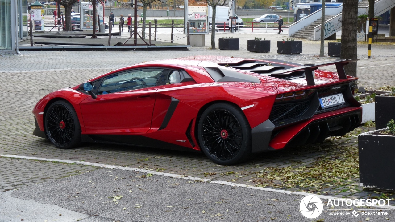 Lamborghini Aventador LP750-4 SuperVeloce