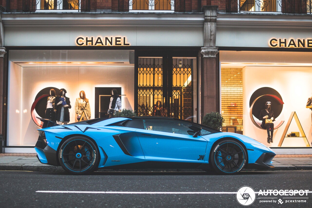 Lamborghini Aventador LP750-4 SuperVeloce Roadster