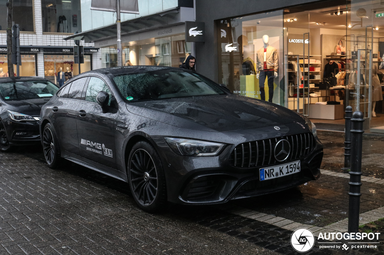 Mercedes-AMG GT 63 X290