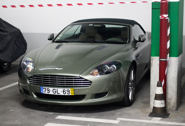 Aston Martin DB9 Volante