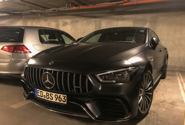 Mercedes-AMG GT 63 S X290