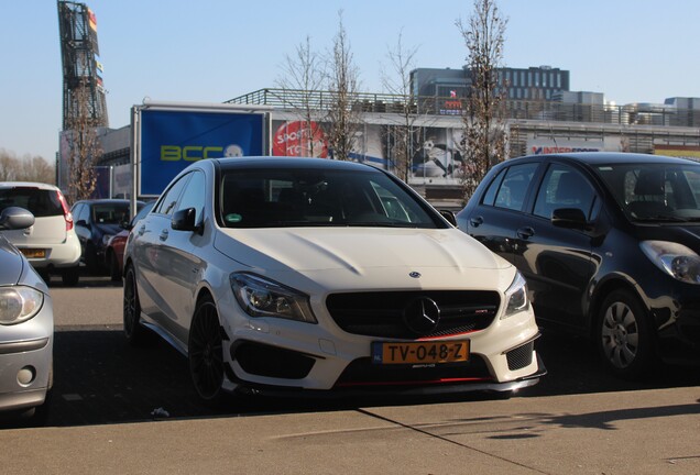 Mercedes-Benz CLA 45 AMG C117