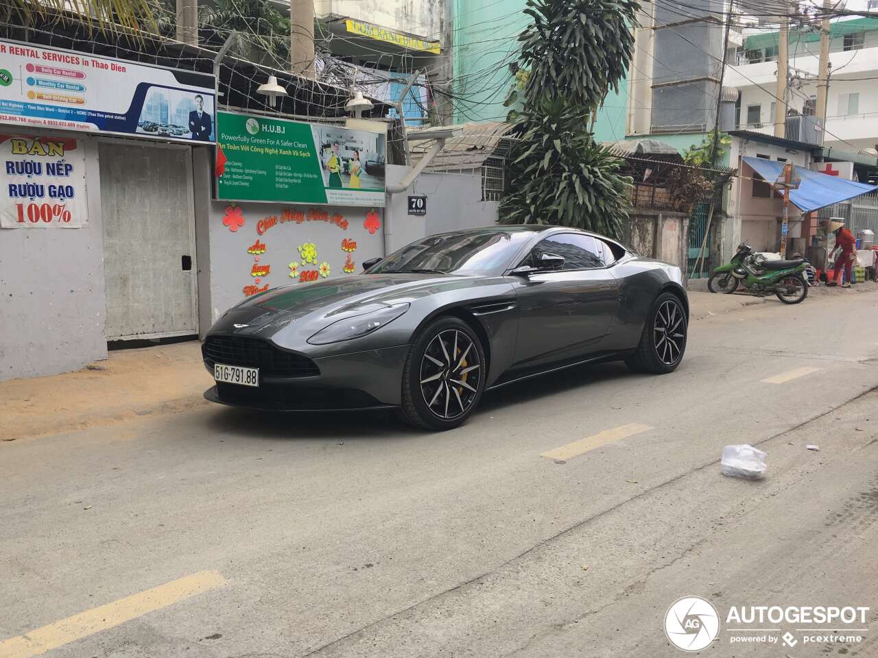 Aston Martin DB11 V8