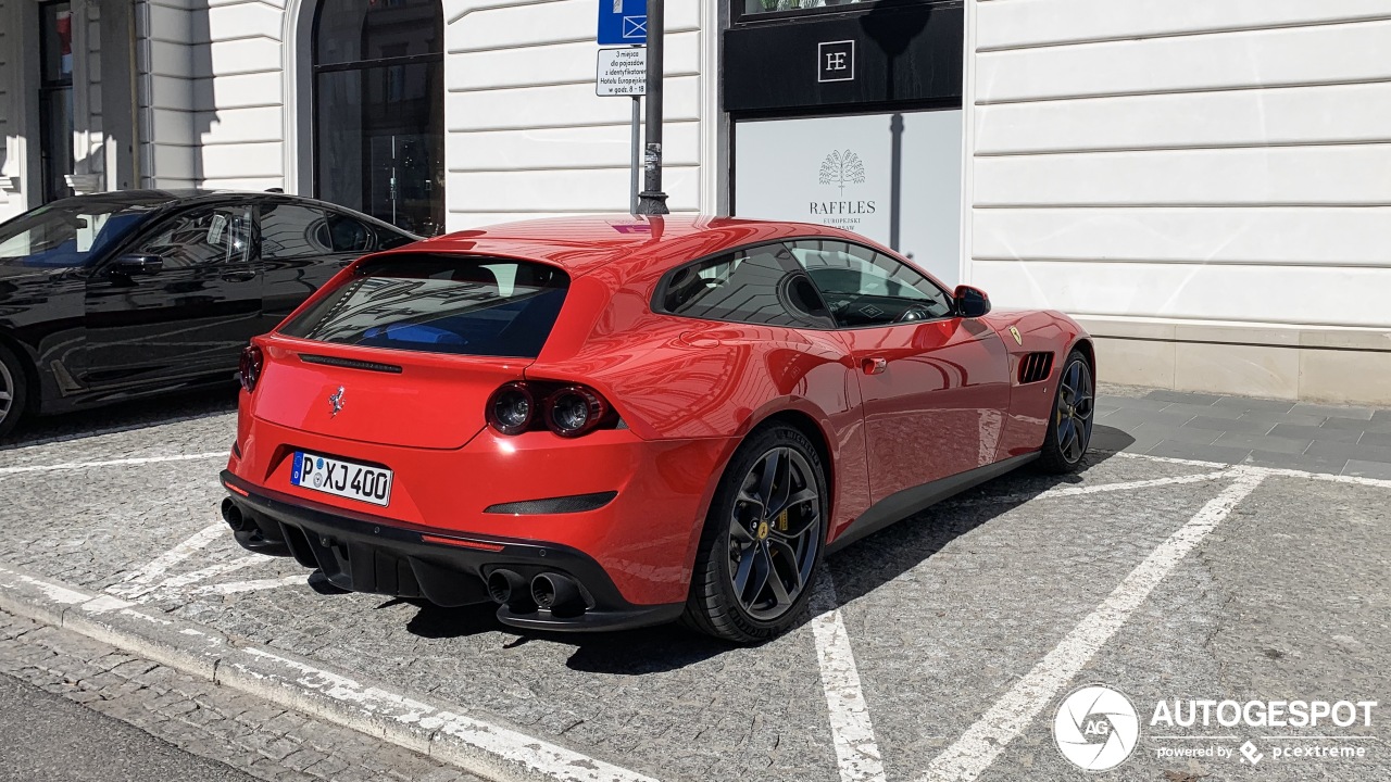 Ferrari GTC4Lusso T