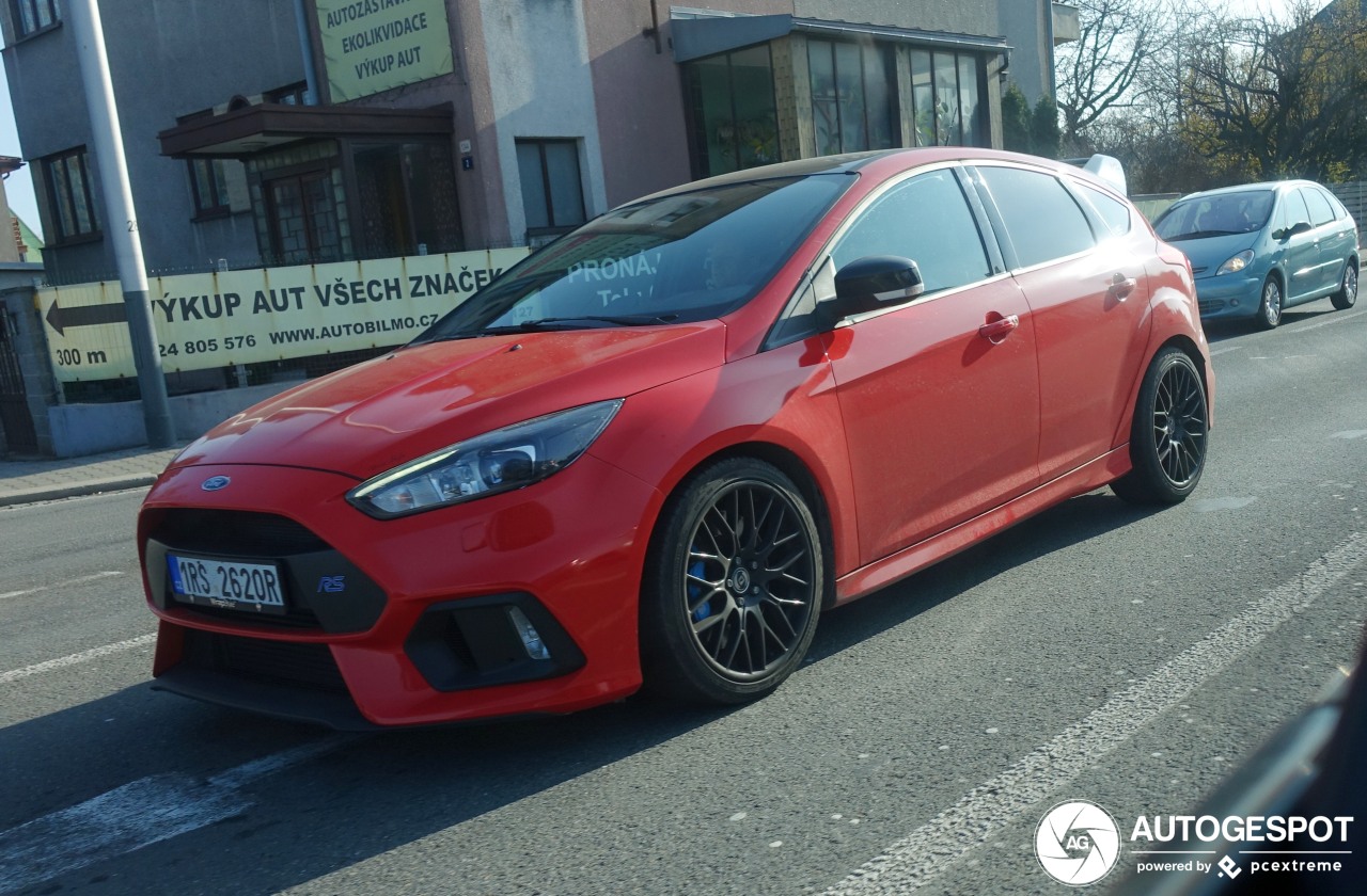 Ford Focus RS 2015 Race Red Edition 2018