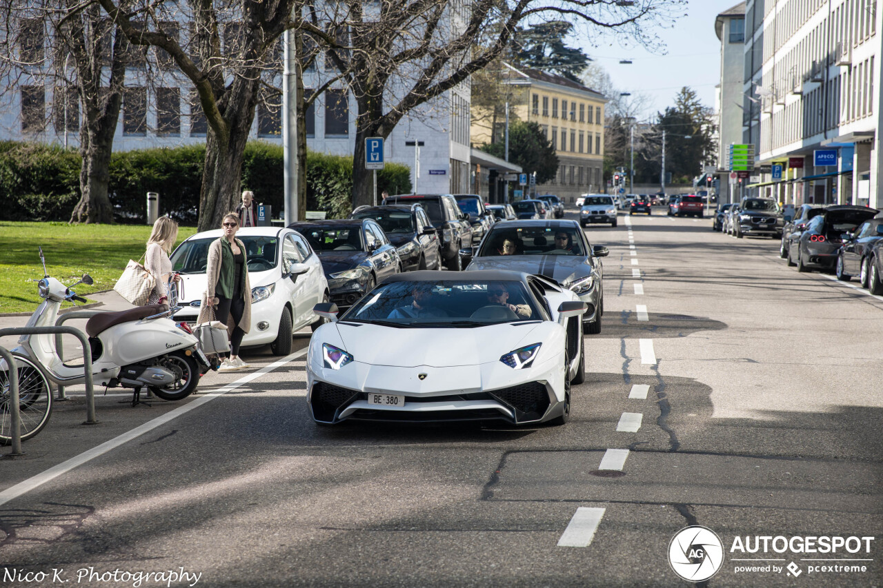 Lamborghini Aventador LP700-4