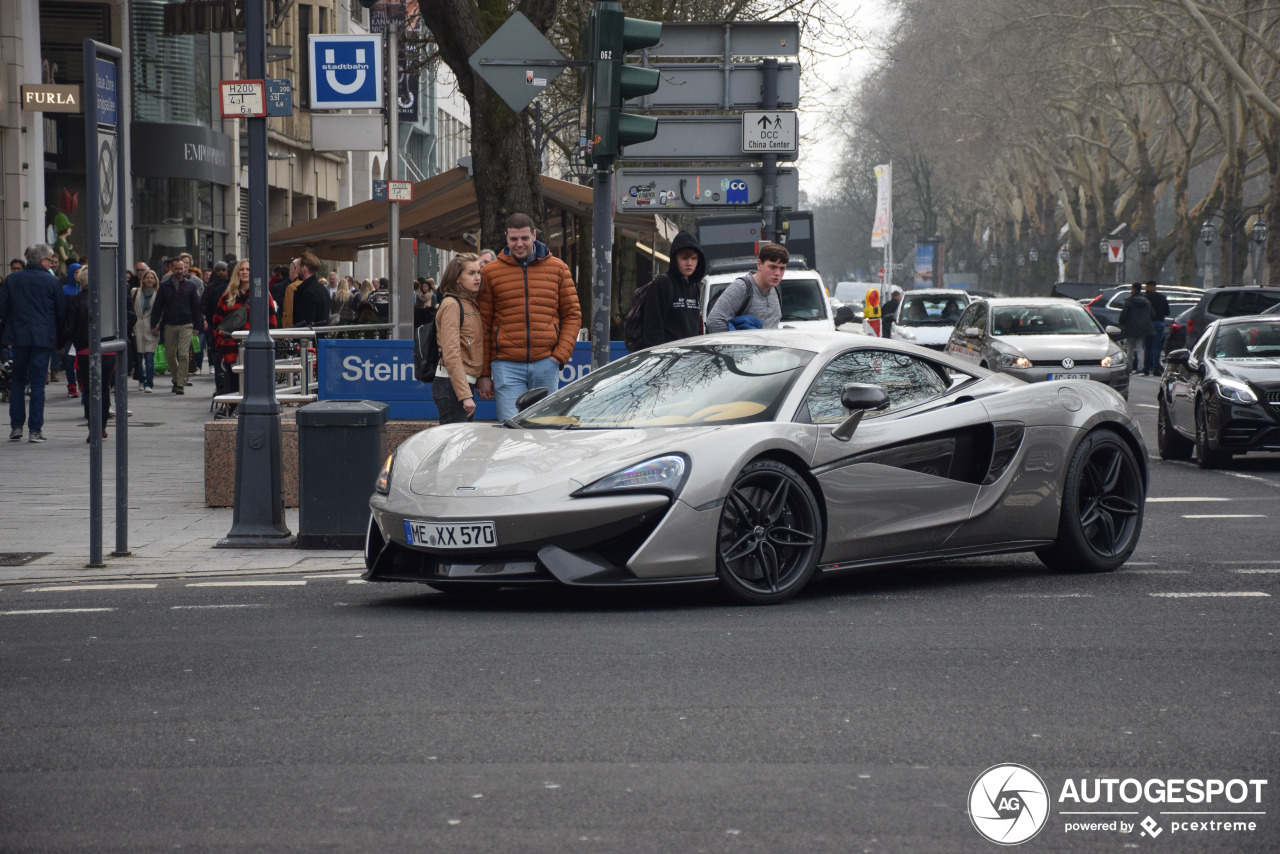 McLaren 570S