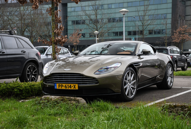 Aston Martin DB11